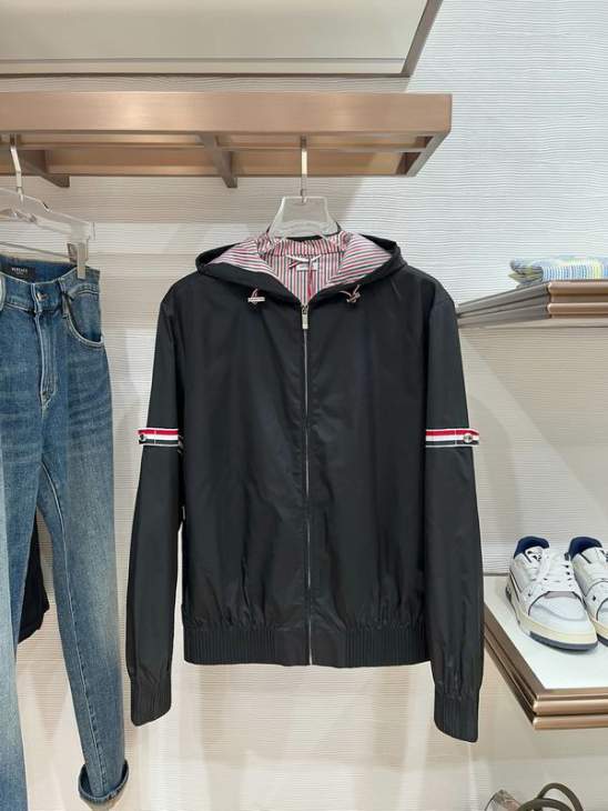 Picture of Thom Browne Jackets _SKUThomBrowneM-3XLxetr4029947